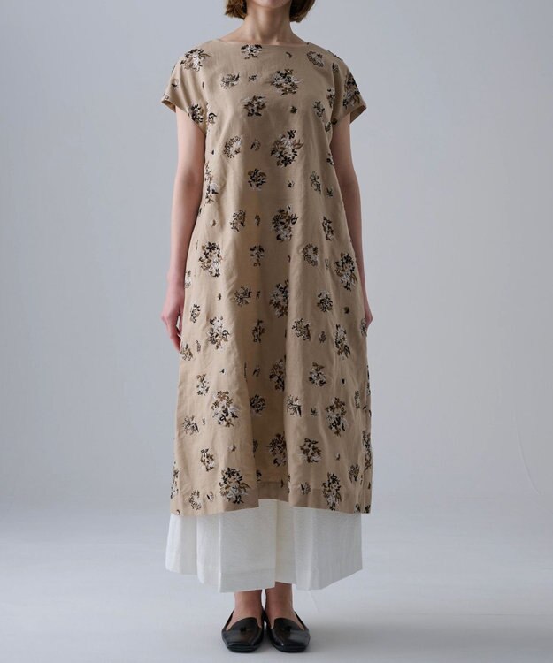 muuc 〈コットン×リネン〉〈高品質なドライタッチ生地〉野小花刺繍ゆったりワンピース ベージュ