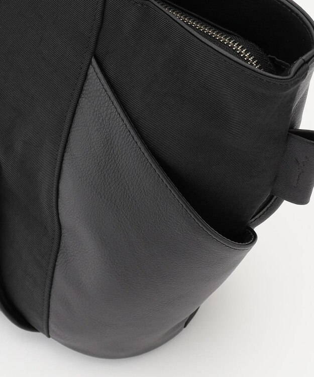 Y'SACCS 【Y'SACCS Gene Line】オーブ トートバッグ Small ブラック