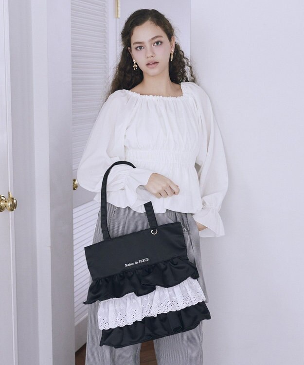 Maison de FLEUR サテンフロントフリルスクエアトートバッグ Black