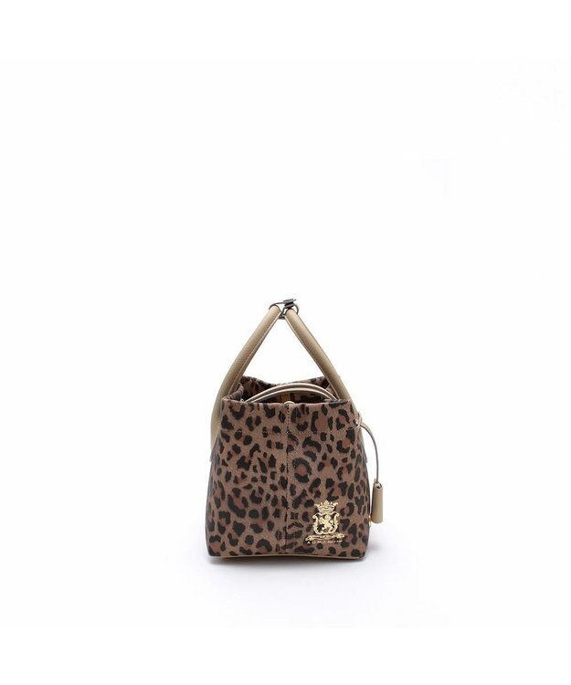 A.D.M.J. 【牛革】フィバナイラ/キューブトート21cm(ショルダーストラップ付) サンド