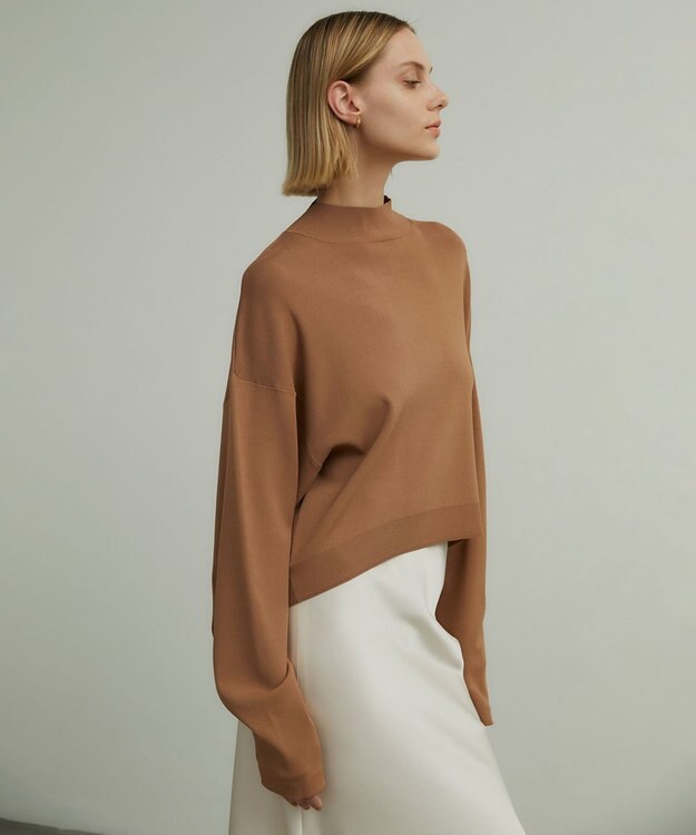 BEIGE， LAURA / クロップドトップス Camel