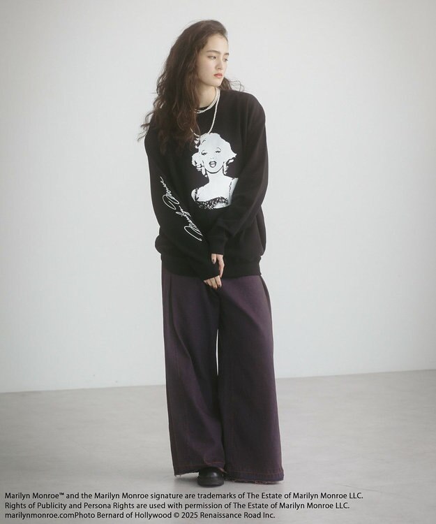 Green Parks ■Ｍａｒｉｌｙｎ　Ｍｏｎｒｏｅ　モノクロｐｔスウェット Black