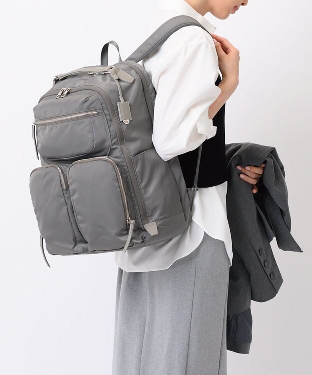 ACE BAGS & LUGGAGE W&.Day/Night ミュッケ オーガナイズドリュック B4サイズ 15.6インチPC収納 大容量 15577 ダブルアンドデイナイト ウォームグレー