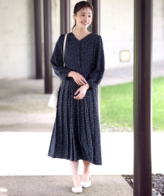 Tiaclasse 【洗える・新色追加】パフスリーブプリーツワンピース ネイビー