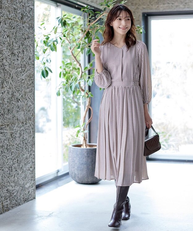 Tiaclasse L 【洗える・新色追加】パフスリーブプリーツワンピース ベージュ