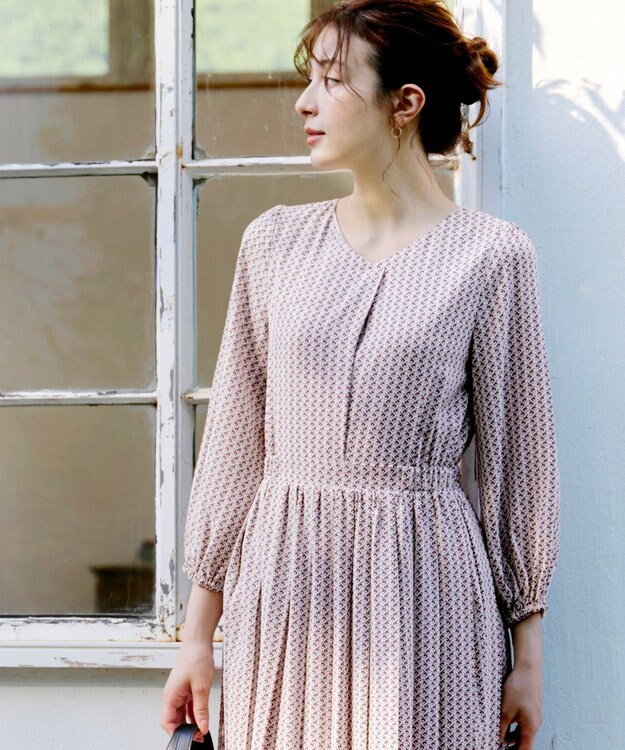 Tiaclasse 【洗える・新色追加】パフスリーブプリーツワンピース ベージュ