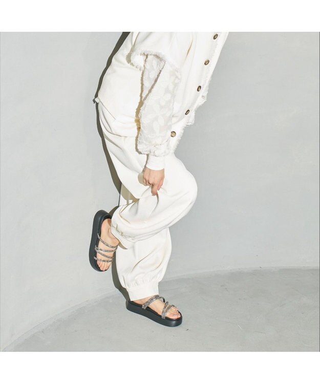 MODE ET JACOMO <carino>厚底ビジューサンダル ブラック