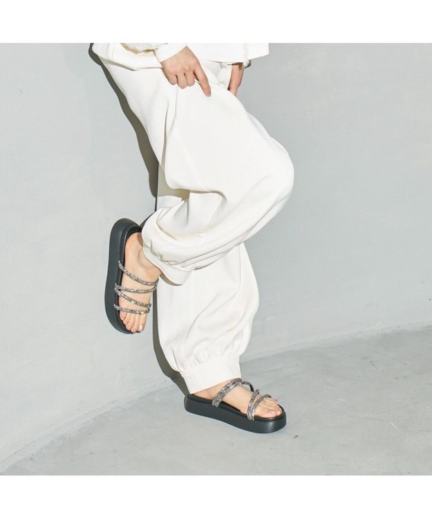 MODE ET JACOMO <carino>厚底ビジューサンダル ブラック