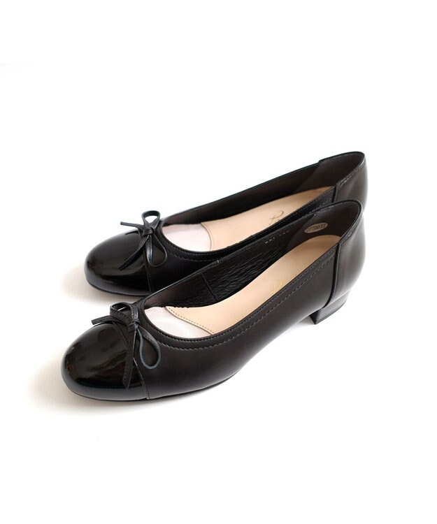 Pointer 日本製 本革リボン付きラウンドトゥパンプス ブラック×ブラック(エナメル)