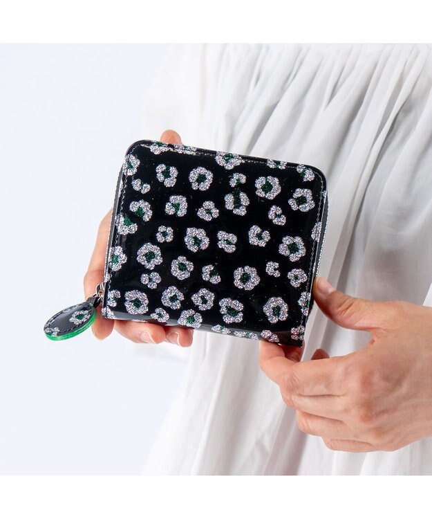 tsumori chisato CARRY グリッターフラワー ラウンドファスナー 2つ折り財布 ブラック