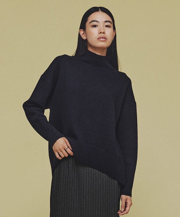 UNFILO ウールライク Iラインスカート チャコールストライプ