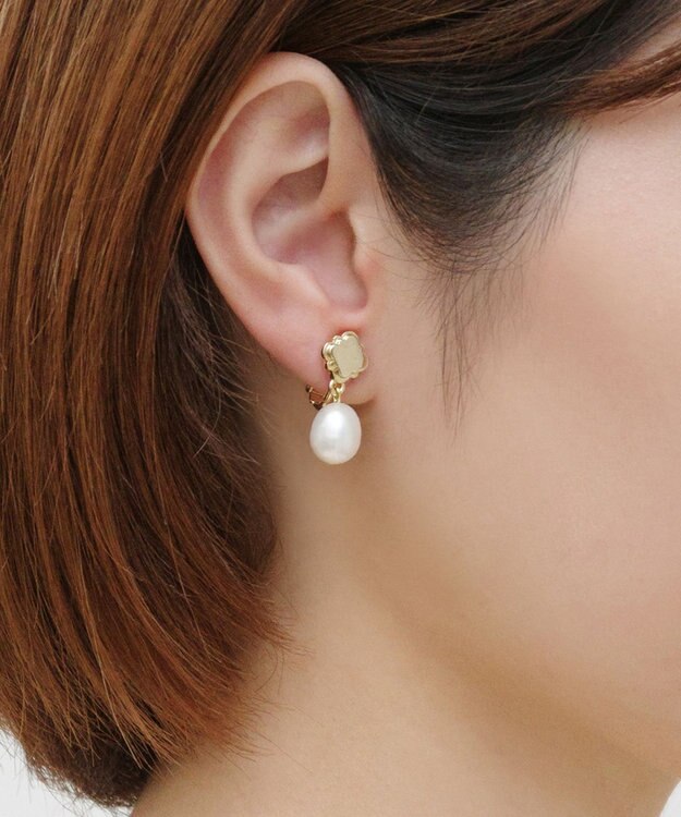 TOCCA CLOVER & PEARL EARRINGS 淡水バロックパールイヤリング ゴールド系