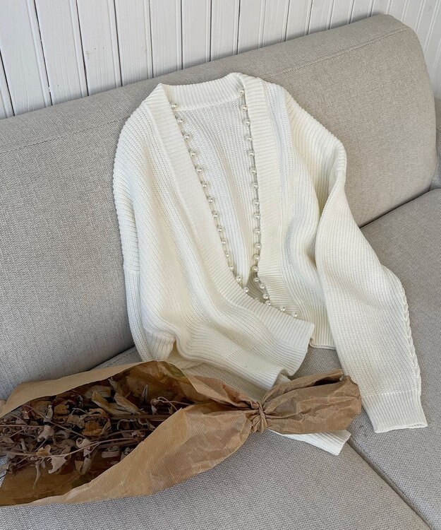 Feroux 【洗える】パール付き カーディガン アイボリー系