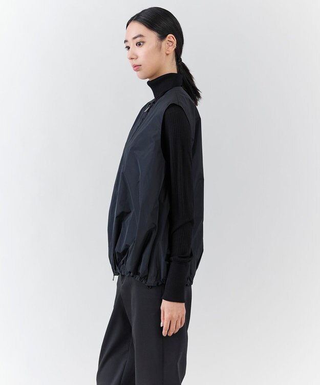 23区 【エステータ】シルクブレンド ライトタフタ ジップアップ ベスト ネイビー