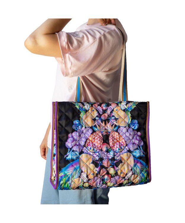 tsumori chisato CARRY tcアニマルキルト トートバッグ ブラック