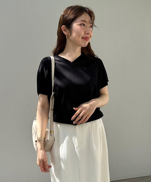 UNFILO L スゴ機能美 Vネック ニット ブラック