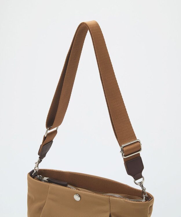 TOPKAPI 【Breath TOPKAPI】SLANT スラント ナイロン ユーティリティ ショルダーバッグ　 ブラウン