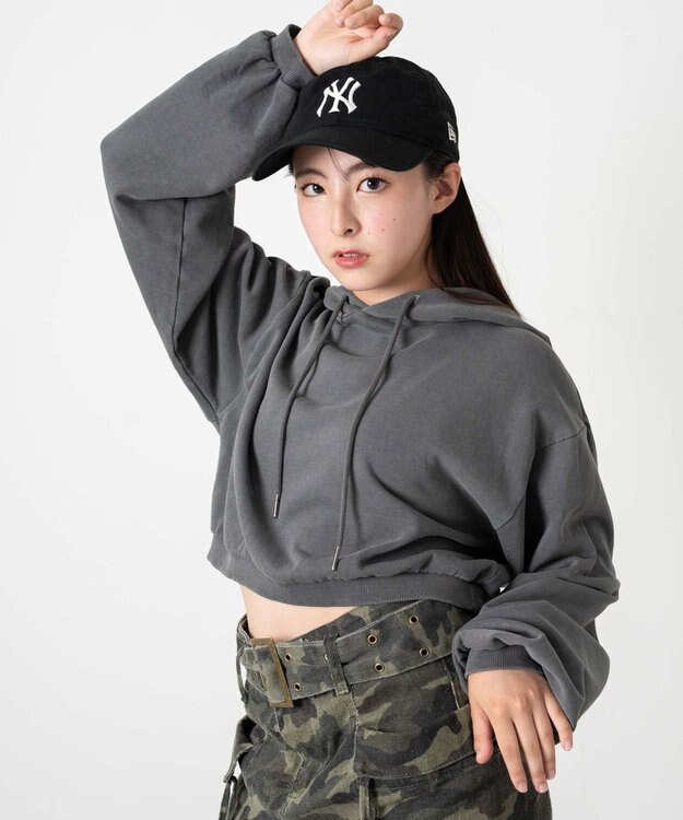 WEGO ピグメントショートグラフィックプルパーカー スミクロ