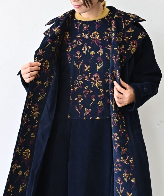 muuc 〈遠州織物の工場で織られた上質なコットンコーデュロイ生地〉花刺繍ワンピースドレス（セットアップ可能） ネイビー