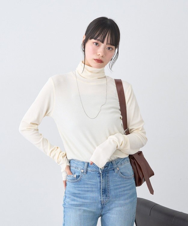 earth music&ecology リブタートルネックプルオーバー Ivory