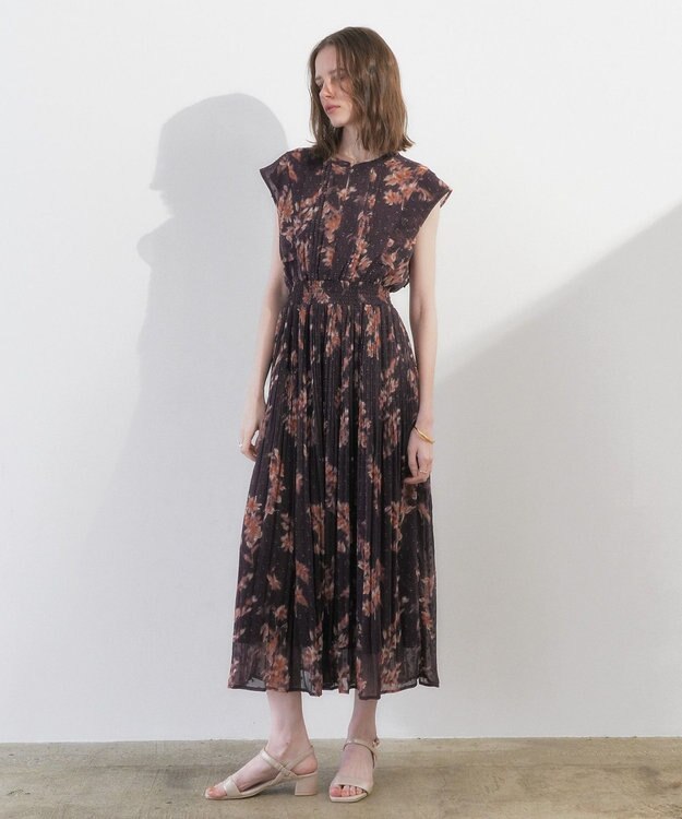 YECCA VECCA ぼかし柄プリーツワンピース Brown