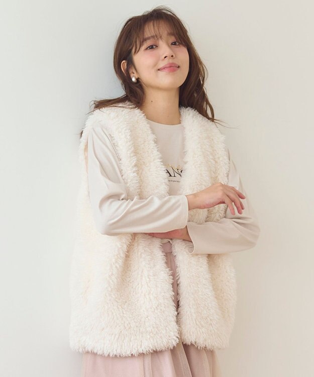 Feroux プードルファーベスト アイボリー系