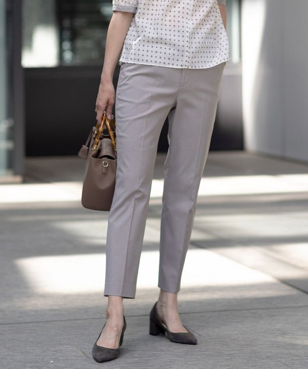 J.PRESS LADIES 【セットアップ対応・洗える・撥水】コットンFITTY テーパード パンツ ベージュ系