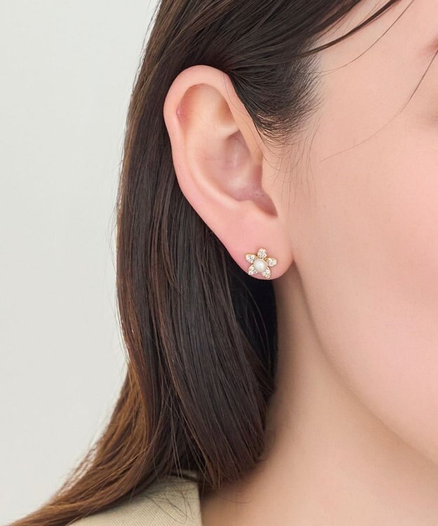 Phoebe ブロッサムパールビジューピアス ゴールド