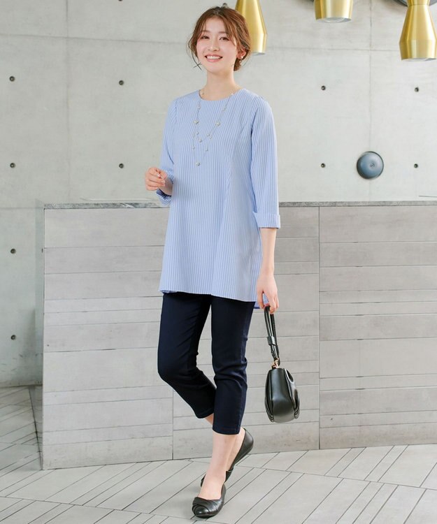 Tiaclasse L アンクルテーパードパンツ ネイビー