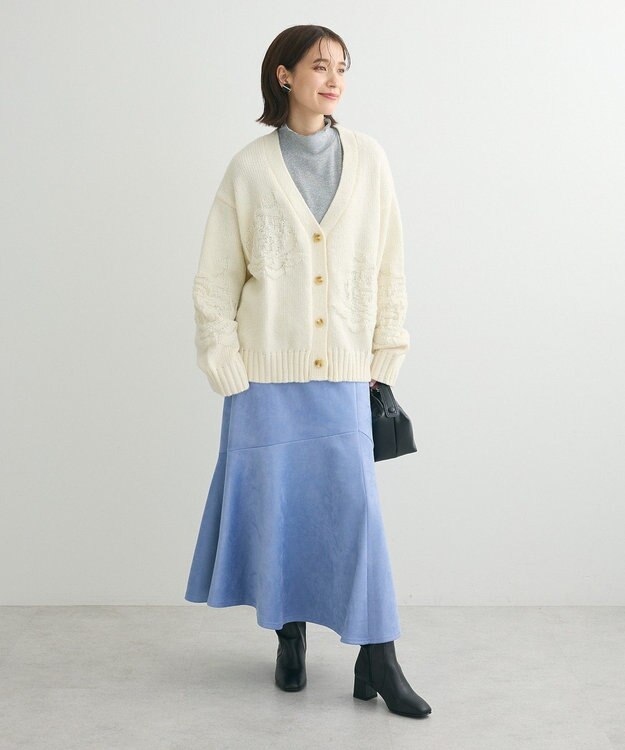 Green Parks ・ｓｗｉｎｇ　ｂｙ　バラ柄ニットカーディガン Off White