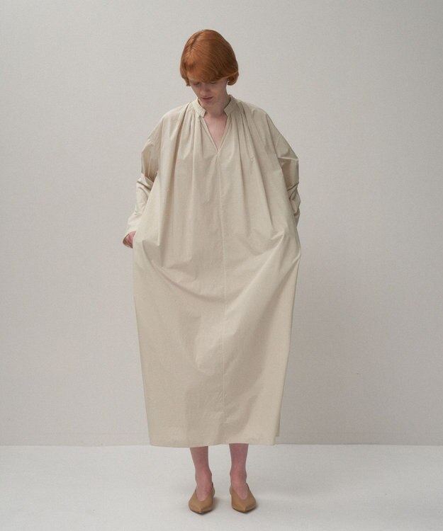 ATON NATURAL DYED COTTON LAWN | タックロングスリーブドレス BLACK