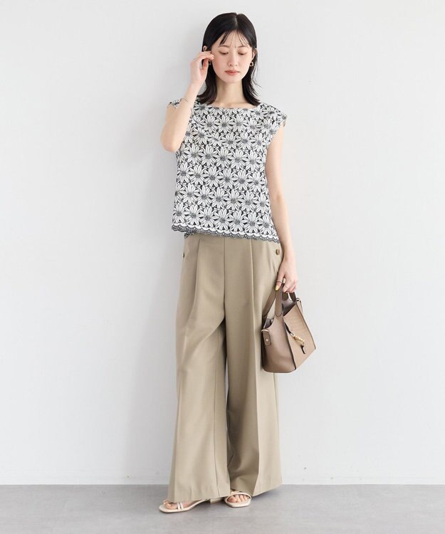 YECCA VECCA フラワーレースブラウス Off White