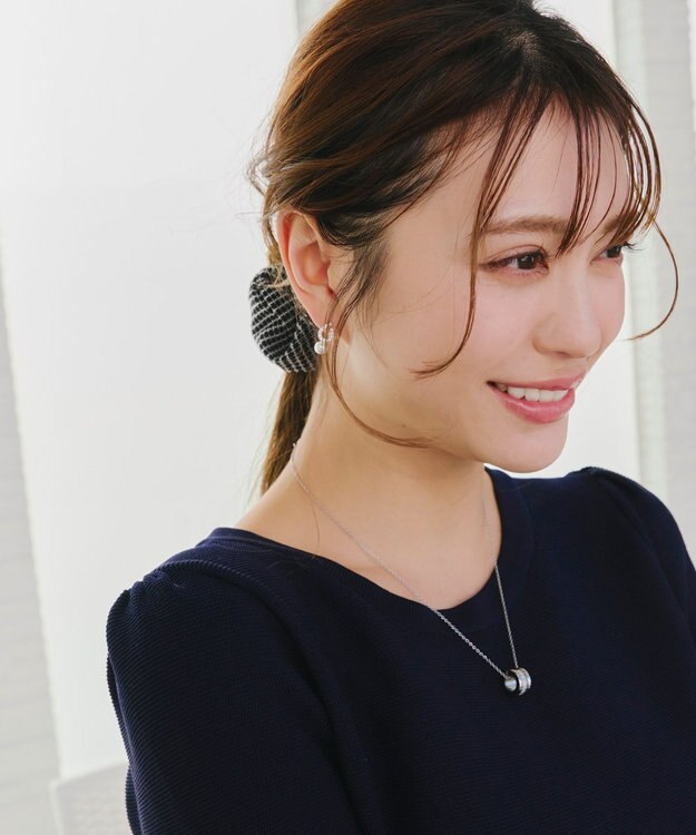 Tiaclasse フラワーパーツ付きシュシュ ブラック