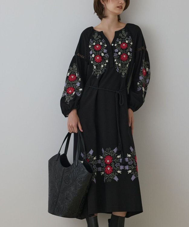 GRACE CONTINENTAL エンブロイダリーカフタンワンピース ブラック