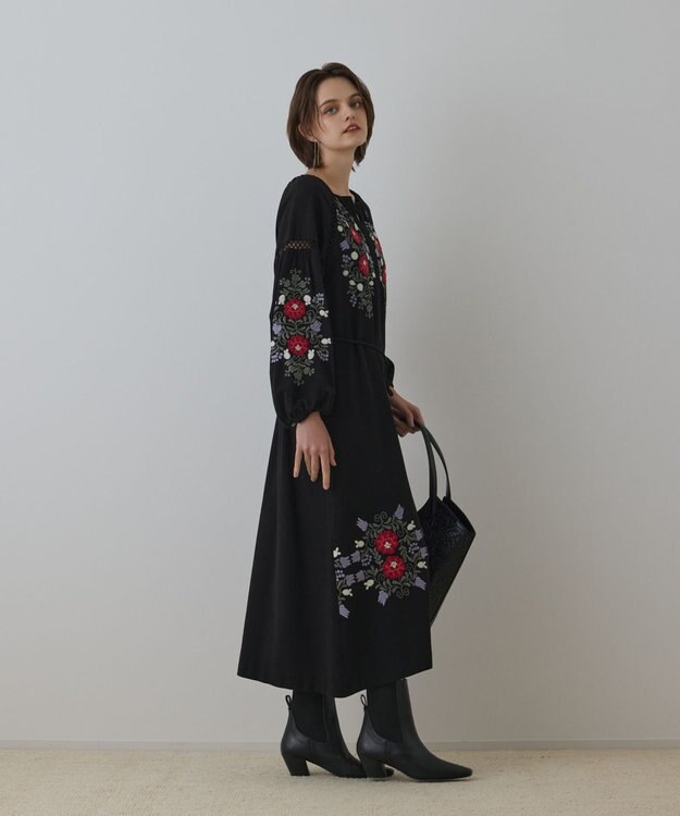 GRACE CONTINENTAL エンブロイダリーカフタンワンピース ブラック
