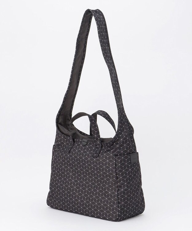 Y'SACCS キュービック×ポイントドット　2WAYトート＆ショルダー　Mサイズ ブラック