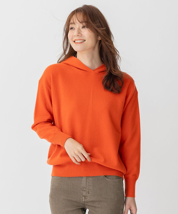 自由区 【洗える】ピュアカシミヤミルド フーディーニット オレンジ系