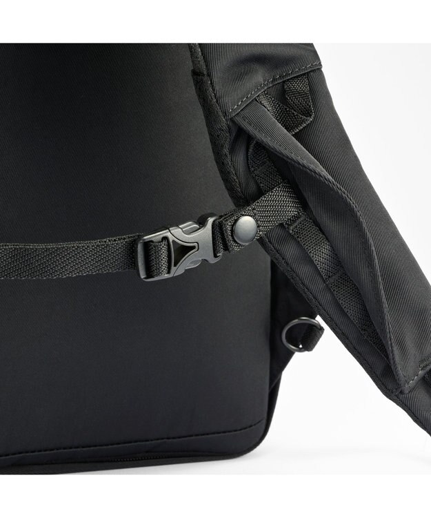 ACE BAGS & LUGGAGE W&.Day/Night ポッケスアプト ラウンドリュック B4サイズ 15.6インチPC収納 20222 ダブルアンドデイナイト ブラック