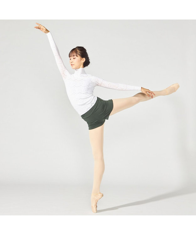 Chacott 【ノーソーイングニット】ノーソーイングハイネックトップ ホワイト