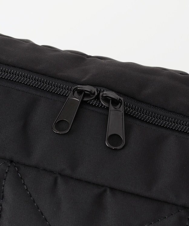 LA BAGAGERIE 【maison vert】 【超軽量！】キルティングショルダーバッグ ブラック