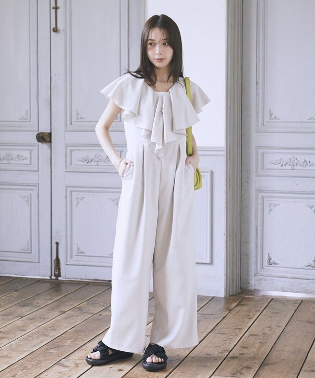 earth music&ecology ラッフルサロペット Ecru