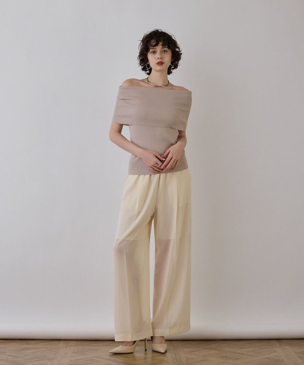 GRACE CONTINENTAL オフショルリブニットトップ ベージュ