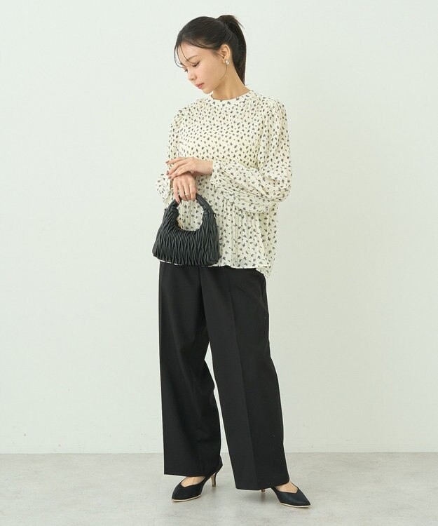 earth music&ecology マジョリカプリーツブラウス Flower