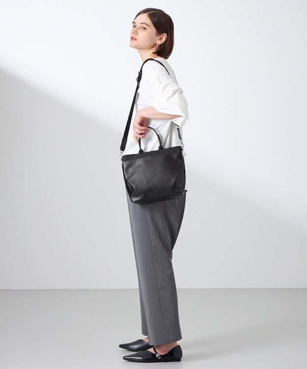 Y'SACCS シルキーリュクス2WAYトートバッグ ブラック