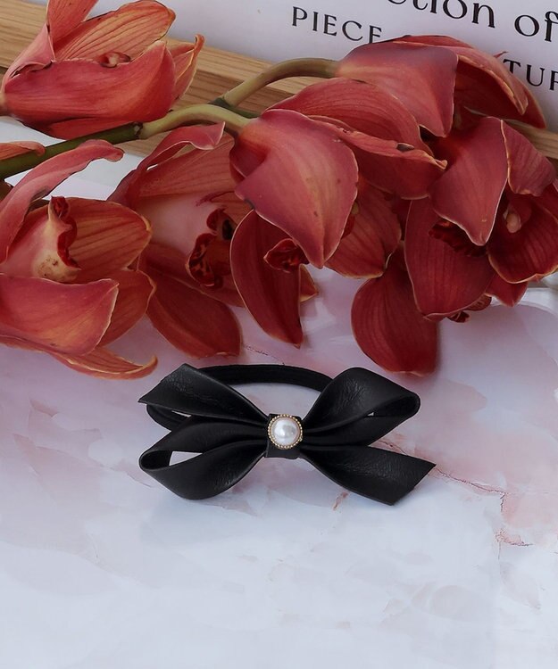 Tiaclasse 【2TYPE/ゴム＆クリップ】レザーリボンヘアアクセサリー ゴム：ブラック