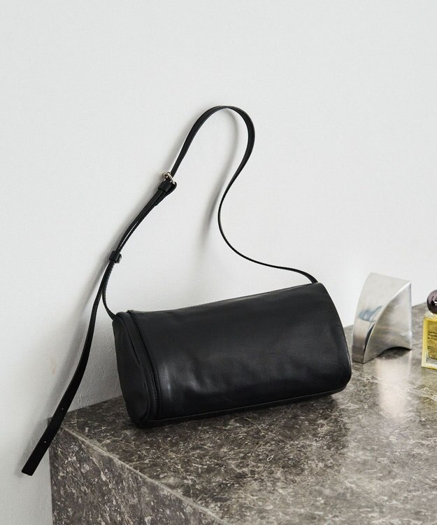 russet ソフトレザーロールショルダーバッグ(CE-1661) Black