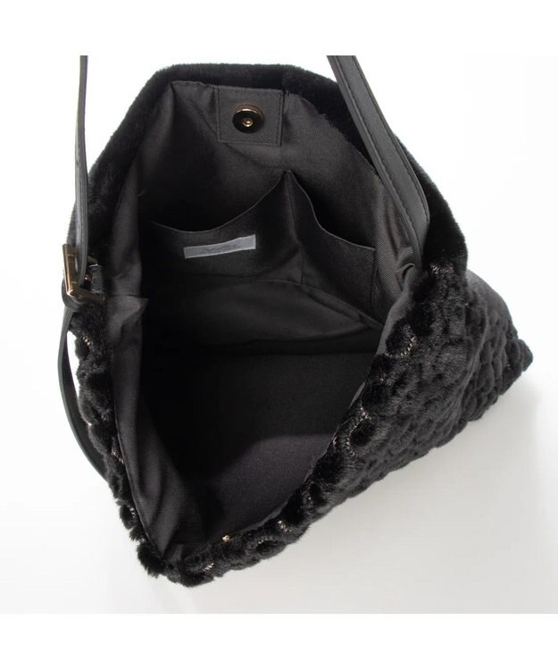 UNBILLION cachecache 花刺繍エコファーワンハンドルバッグ ブラック