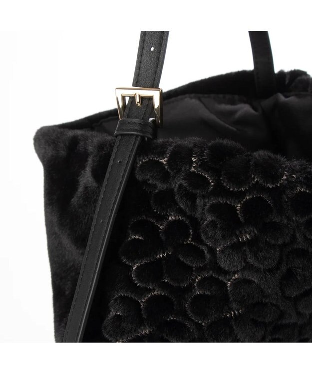 UNBILLION cachecache 花刺繍エコファーワンハンドルバッグ ブラック