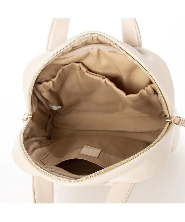 UNBILLION kakatoo シンセティックレザーキルトスクエアショルダー アイボリー