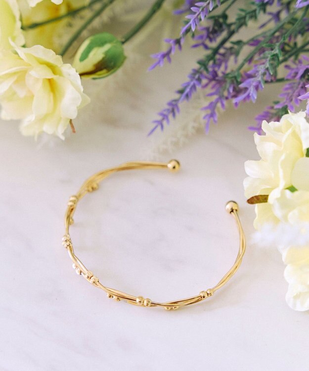 Tiaclasse メタルボールツイストバングル ゴールド